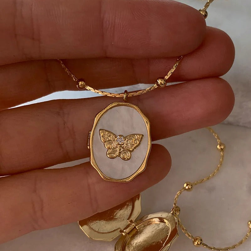 Butterfly Shell Photo Frame Necklace