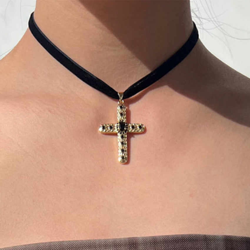 Vintage Sweet Cross Collarbone Choker